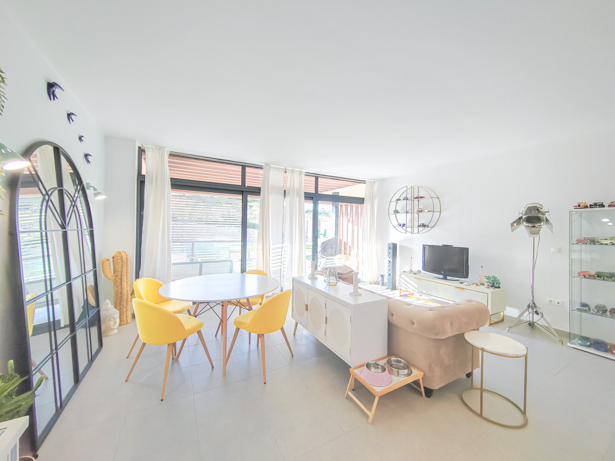 Piso en venta con jardín