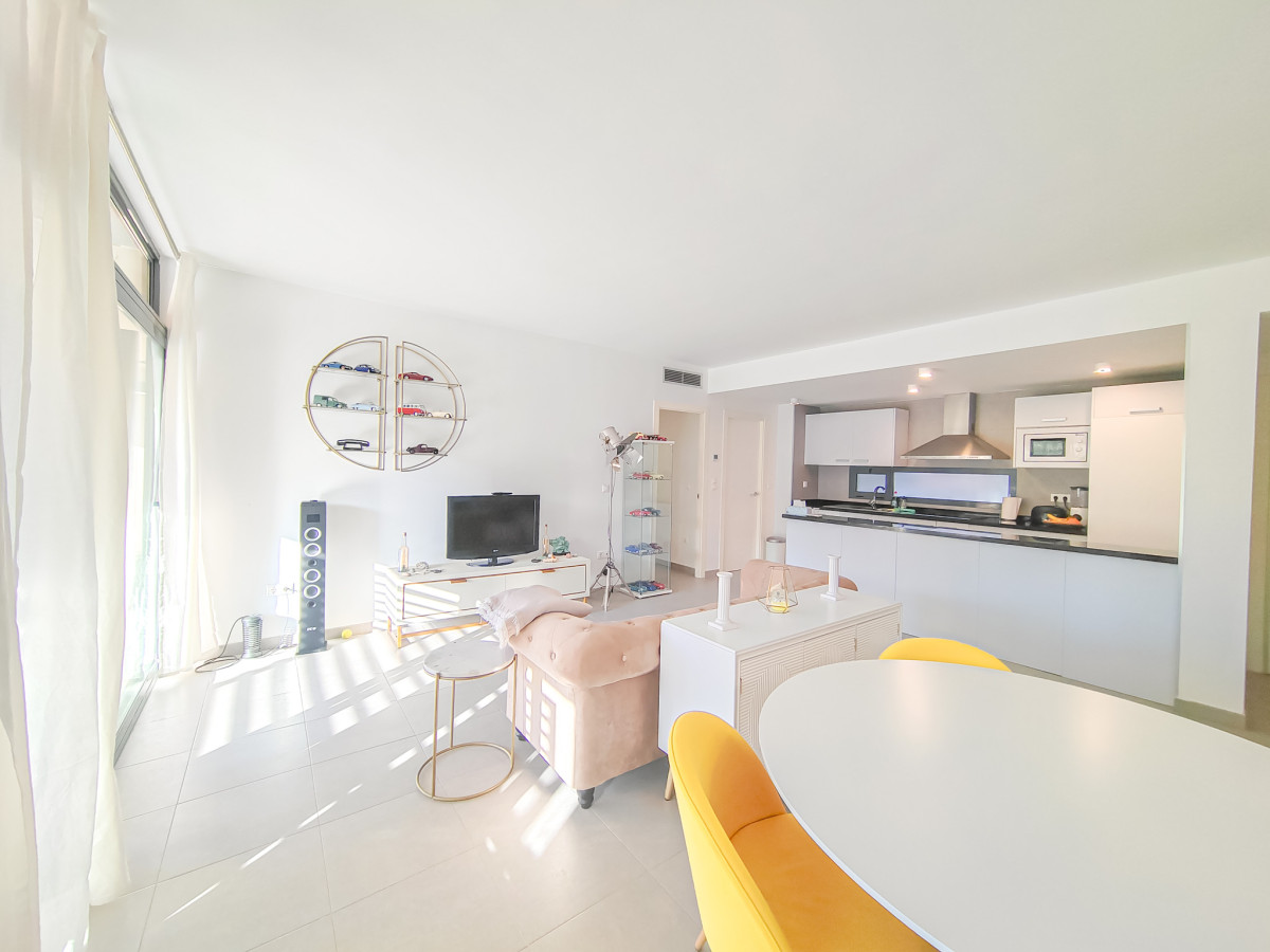 Piso en venta con jardín